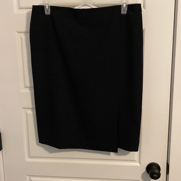 Worthington Dresses & Skirts - Worthington Skirt Black Size 14